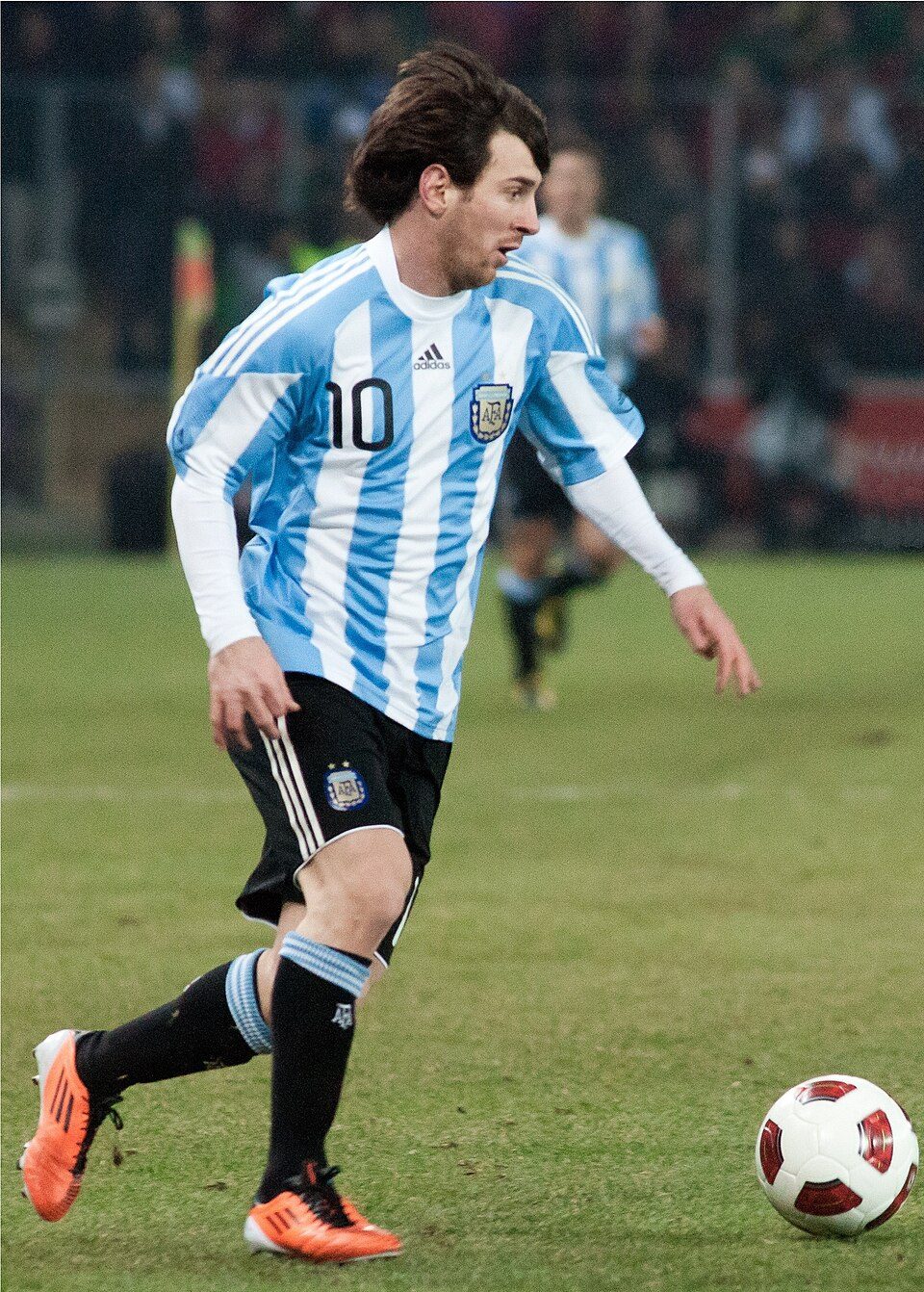亚马尔再度成为焦点：西班牙边锋用表现回应质疑，天才新星属性拉满 - 华体会官方端网站登录入口足球观察